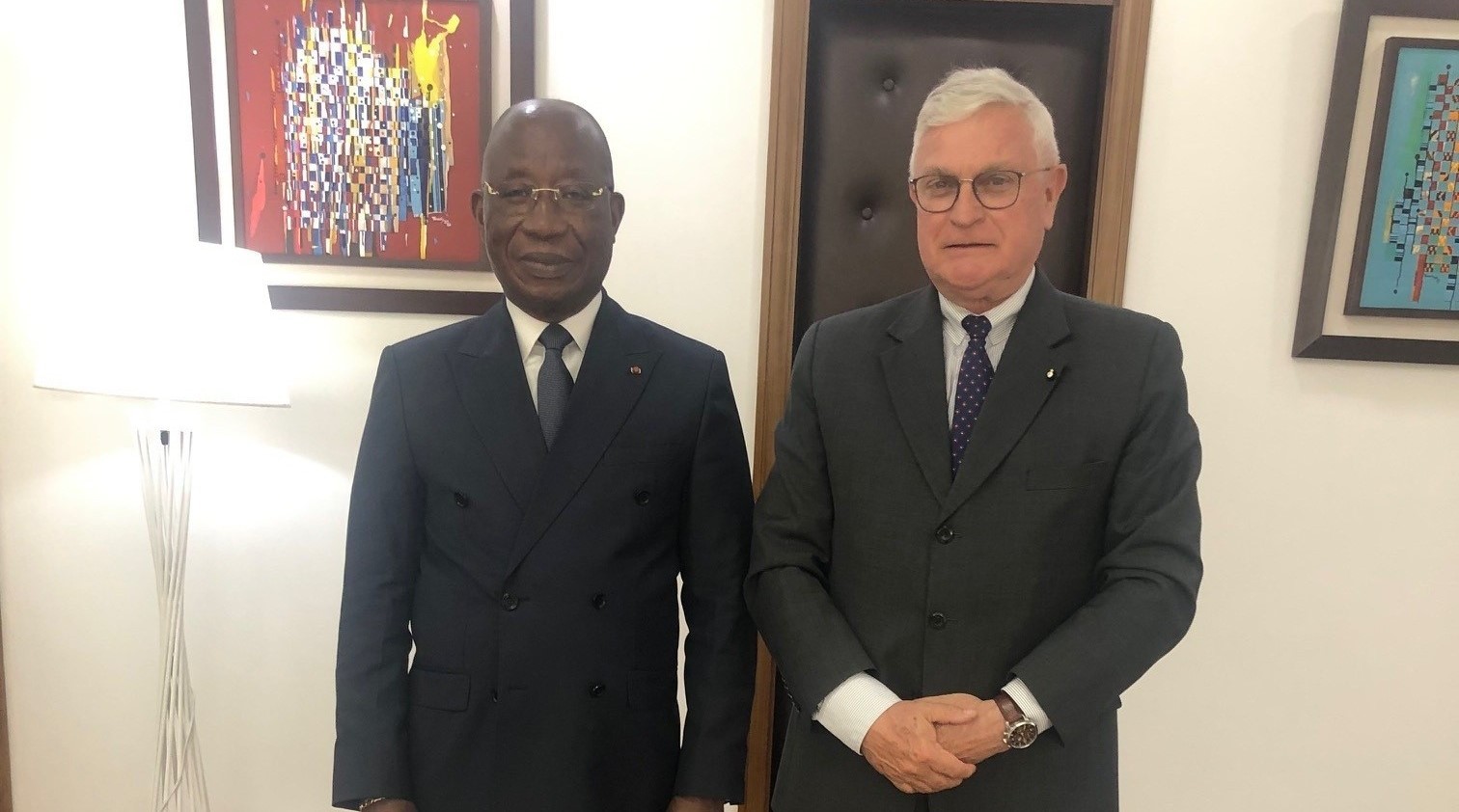 Visite au ministre des Affaires étrangères